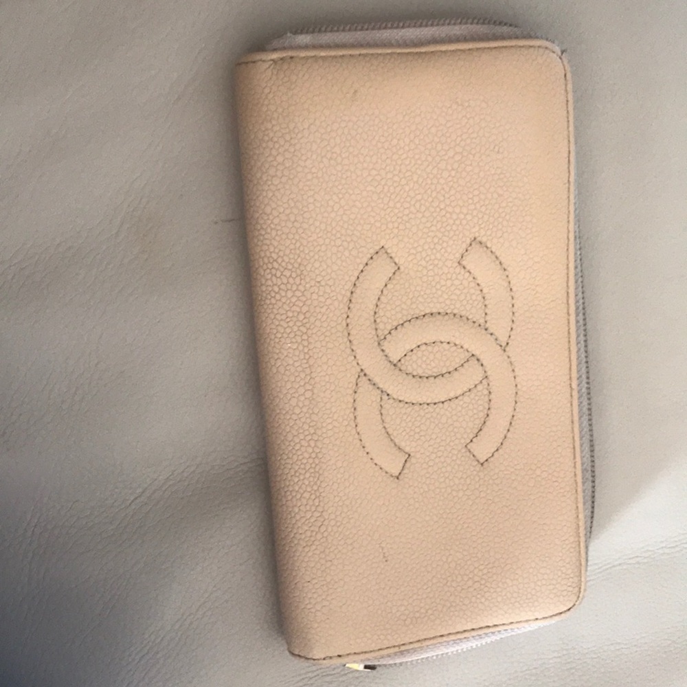 Authenticate Chanel Wallet